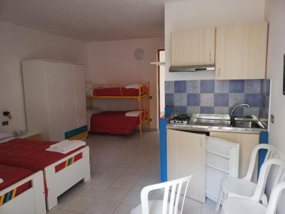 Villaggio Hotel Club Calanovellamare Piraino Buitenkant foto